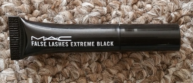 MAC False Lashes Extreme Black 2.jpg